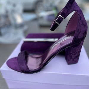 New Purple Suede Heels size 8